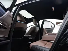 2022 Lexus ES 300h, чёрный — фото 12
