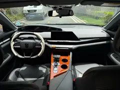 2022 Changan UNI-V 1.5T — фото 6