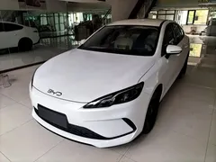 2025 BYD Seal 05 PHEV DM-i Smart Drive 55km Luxury, белый — фото 2