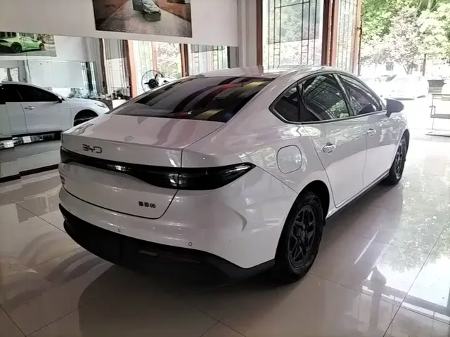 2025 BYD Seal 05 PHEV DM-i Smart Drive 55km Luxury