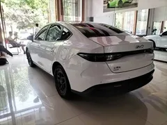 2025 BYD Seal 05 PHEV DM-i Smart Drive 55km Luxury, белый — фото 23
