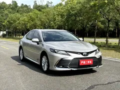 2023 Toyota Camry 2.0G Luxury — фото 3