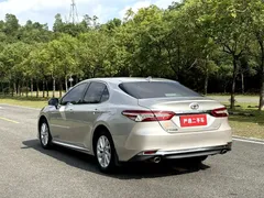 2023 Toyota Camry 2.0G Luxury — фото 7