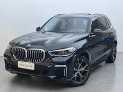 2022 BMW X5 40Li M, чёрный — фото 1