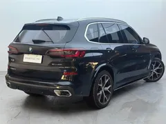 2022 BMW X5 40Li M, чёрный — фото 4
