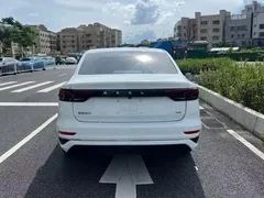 2022 Geely Emgrand 1.5L CVT, белый — фото 5