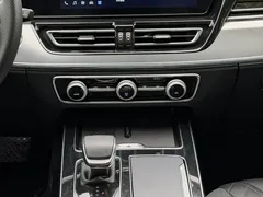 2023 Hongqi HS5 2.0T 4WD Pro — фото 13