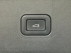 2023 Hongqi HS5 2.0T 4WD Pro — фото 17