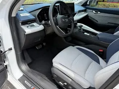 2023 Geely Preface 2.0TD Premium, белый — фото 9