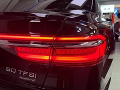 2021 Audi A8L 50 TFSI quattro Comfort, чёрный — фото 13