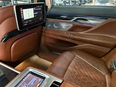 2019 BMW 7 Series M760Li xDrive V12, чёрный — фото 10