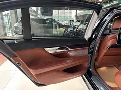 2019 BMW 7 Series M760Li xDrive V12, чёрный — фото 11