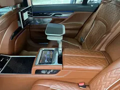 2019 BMW 7 Series M760Li xDrive V12, чёрный — фото 14