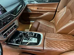 2019 BMW 7 Series M760Li xDrive V12, чёрный — фото 15