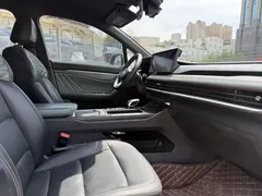 2023 Geely Haoyue L 2.0T DCT Luxury, белый — фото 11