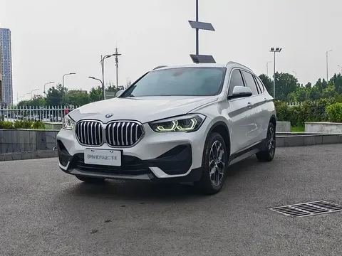 2022 BMW X1