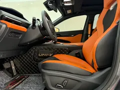 2023 Changan UNI-V 1.5T Sport — фото 4