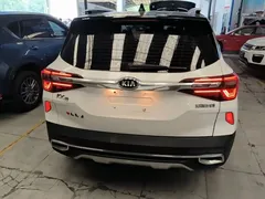 2020 Kia Seltos 1.5L CVT, белый — фото 6