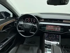 2021 Audi A8L 55 TFSI quattro, чёрный — фото 10