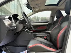2021 Geely Coolray 1.4T DCT Platinum, белый — фото 7