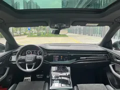 2021 Audi Q8 55 TFSI, чёрный — фото 8
