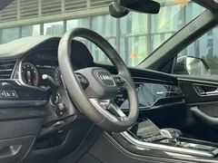2021 Audi Q8 55 TFSI, чёрный — фото 10
