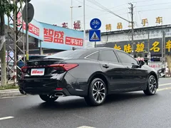 2022 Toyota Avalon 2.5L Base, чёрный — фото 3