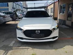 2021 Mazda 3 2.0L AT, белый — фото 3