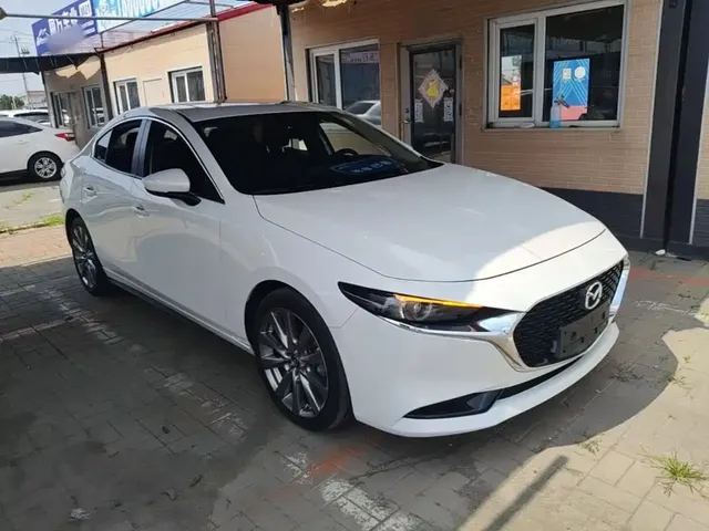 2021 Mazda 3 2.0L AT