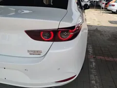 2021 Mazda 3 2.0L AT, белый — фото 8