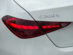2022 Mercedes-Benz C-Class C 200 L Sport, белый — фото 12
