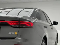 2022 Geely Emgrand 4th Gen 1.5L CVT Flagship — фото 6