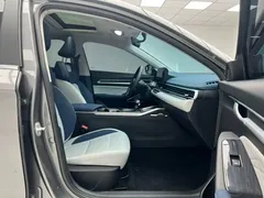 2022 Geely Emgrand 4th Gen 1.5L CVT Flagship — фото 16