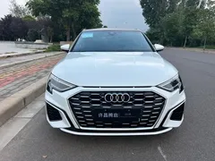 2022 Audi A3 Sportback 35 TFSI Fashion Sport, белый — фото 2