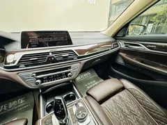 2021 BMW 7 Series 7 740Li, чёрный — фото 14