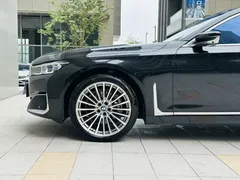 2021 BMW 7 Series 7 740Li, чёрный — фото 21
