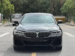 2022 BMW 5 Series 530Li M, чёрный — фото 2