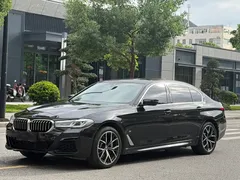 2022 BMW 5 Series 530Li M, чёрный — фото 3