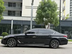 2022 BMW 5 Series 530Li M, чёрный — фото 4