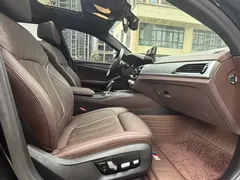 2022 BMW 5 Series 530Li M, чёрный — фото 5