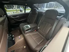 2022 BMW 5 Series 530Li M, чёрный — фото 14