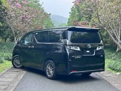 2023 Toyota Vellfire Hybrid 2.5L HV Premium, чёрный — фото 4