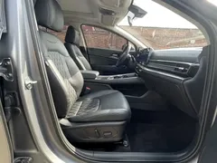 2023 Kia Sportage 2.0T 2WD Flagship — фото 9