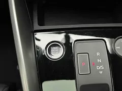 2023 Audi A3L Limousine 35 TFSI, зелёный — фото 10