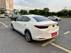 2023 Mazda 3 2.0L AT, белый — фото 7