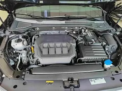 2021 Volkswagen Passat 330TSI Luxury, чёрный — фото 6