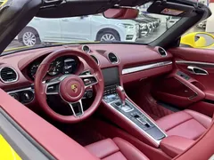 2022 Porsche 718 Boxster 2.0T — фото 6