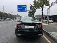 2023 Hongqi E-QM5, чёрный — фото 5
