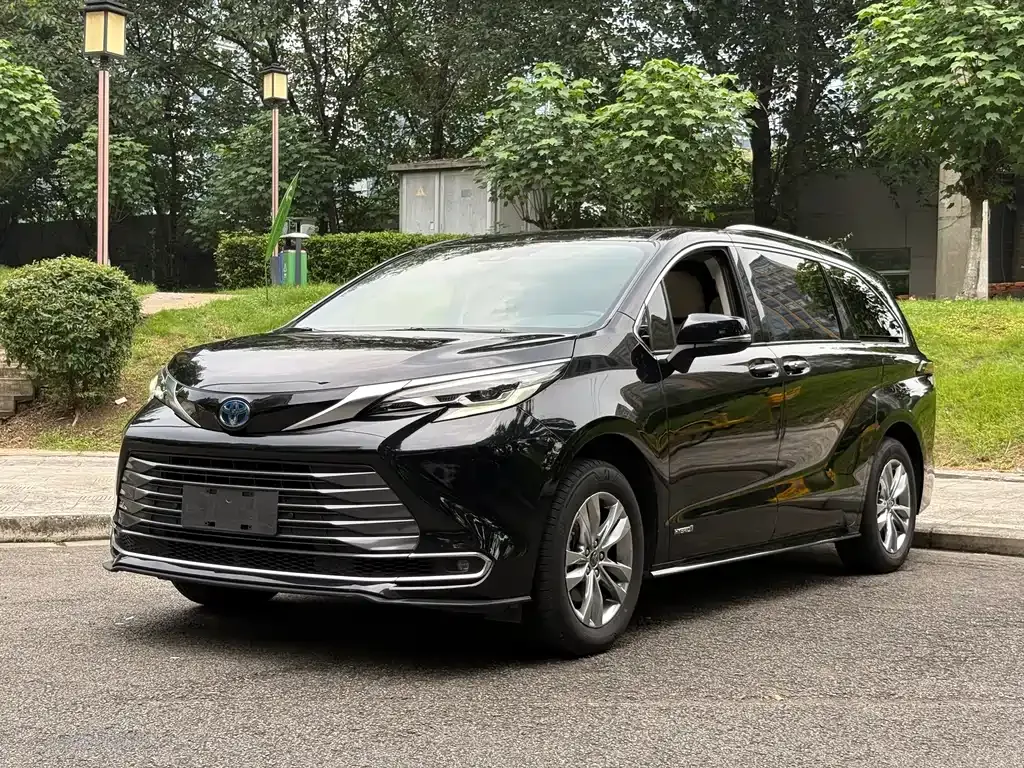 2021 Toyota Sienna 2.5L Hybrid Supreme