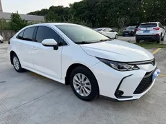 2021 Toyota Corolla 1.2T S-CVT Pioneer, белый — фото 3